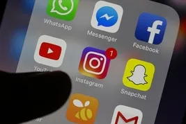 Dijital Dünyanın Yerlilerinden Sürpriz Çıkış: "Bize Yaş Sınırı Getirin!"