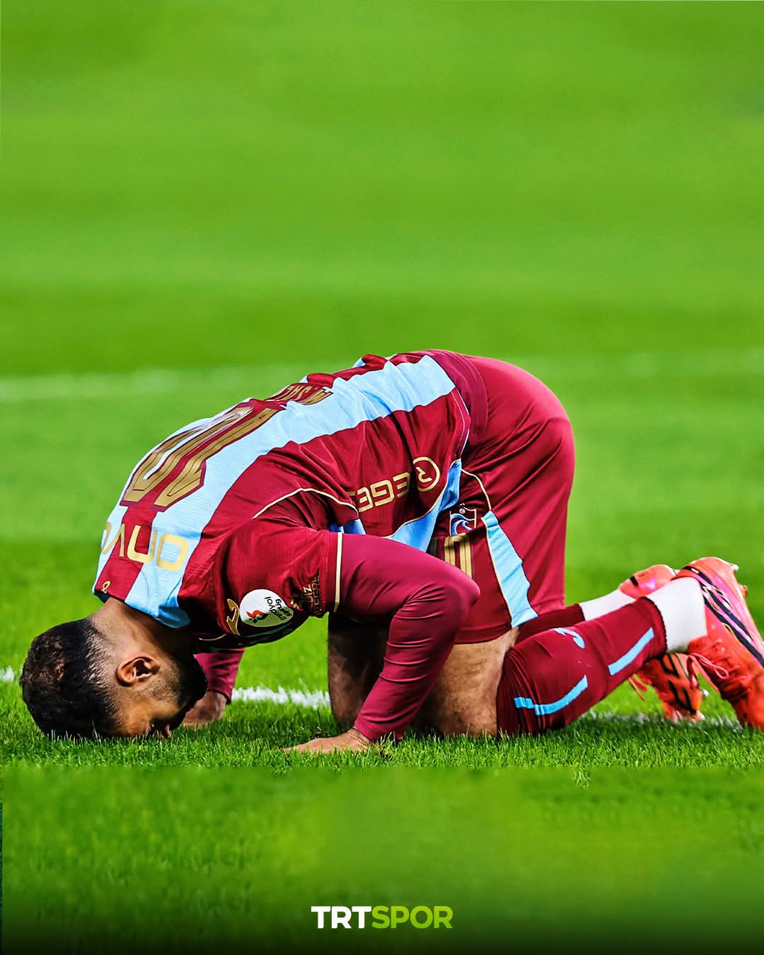 Muhammed Salah'dan Tarihi Hat-Trick: Trabzonspor Galatasaray'ı 4-0 Yıktı, Gol Krallığında Zirveye Çıktı